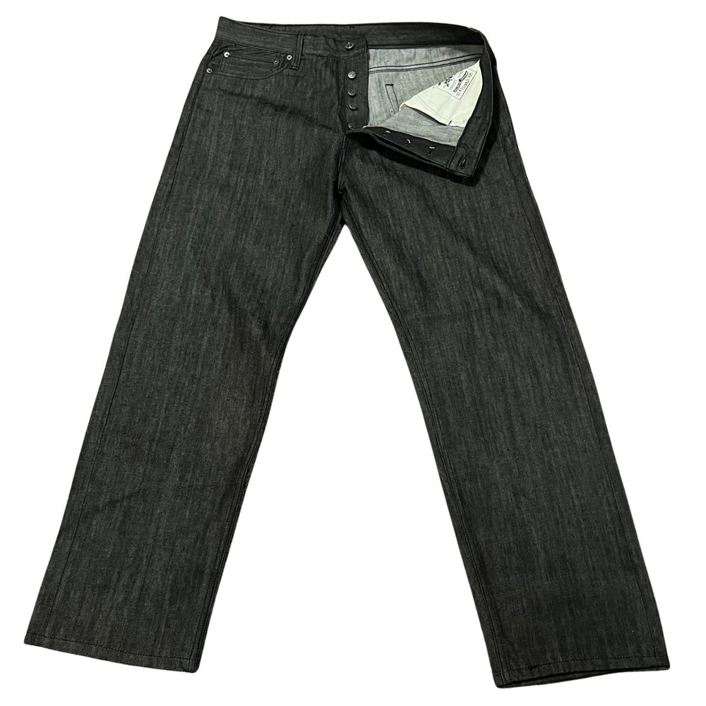 Vintage Levi’s 562 Men’s Dark-Washed Jeans 36x32 LOOSE TAPER 90’s Denim